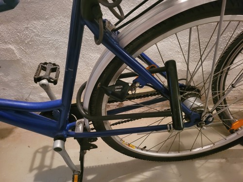 Damenfahrrad mit Sattelfederung inkl. Abdeckplane u. Bügelschloss, neuwertig - Bild 3 von 6