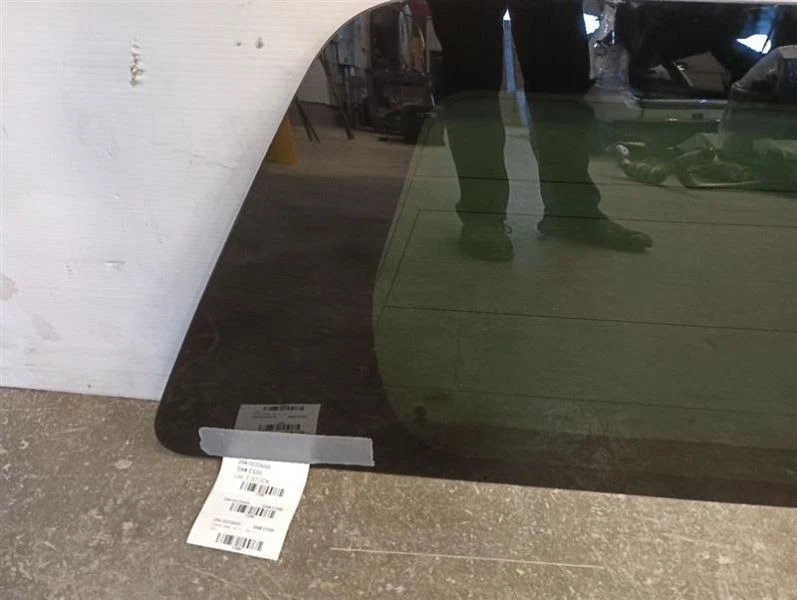 Passenger Right Quarter Glass from 2007 GMC Yukon Denali XL 10298084 Foto 2 de 4