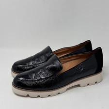 Vionic Kensley Loafers Black Crinkle Patent Leather Lug Sole Size 9