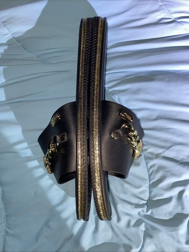 Juicy Couture Yizzy Slide Sandalen Flip Flop schwarz/gold Größe Damen 10 RAR - Bild 3 von 9