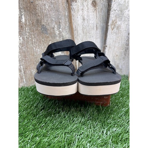 TEVA Flatform Universal Black and White Sandals Women's 9 - Picture 4 of 9