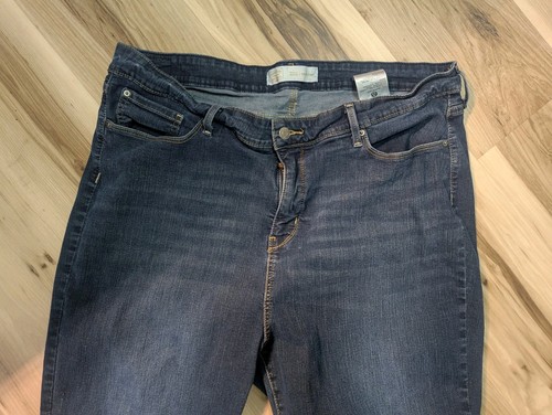 Signature Levi's Totally Shaping High Rise Skinny Jeans Women's W36xL30 - Picture 4 of 6