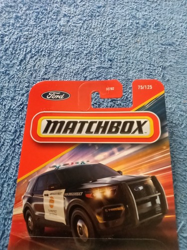 Matchbox Ford Police Interceptor Utility 75/125 Black/White - Picture 2 of 6