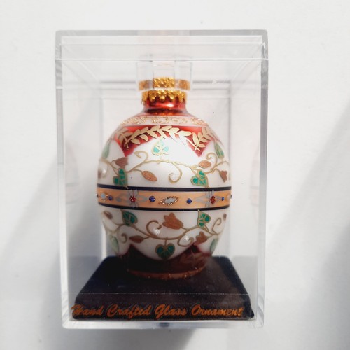 3 Vintage Unique Treasures Red Glass Glitter Christmas Ornaments with Case - Picture 2 of 23