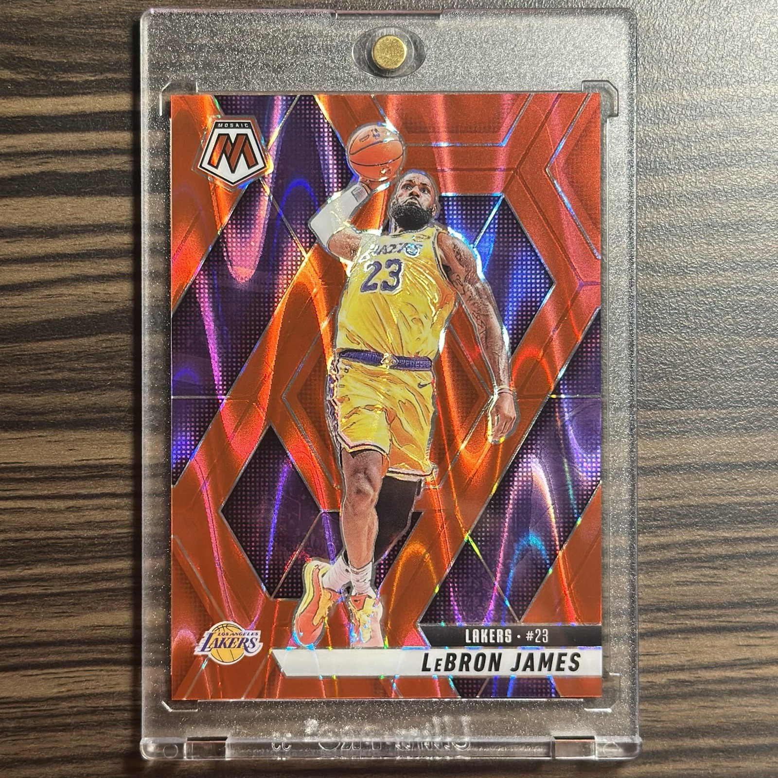 LeBron James 2024-25 Panini Mosaic #180 Red Seismic Mosaic Prizm /299 Lakers HOF