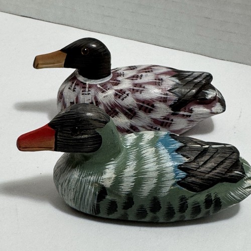 Set Of 2 Vintage Carved Wood Mini Duck Decoy Glass Eyes Hand Painted Folk Art - Picture 2 of 10