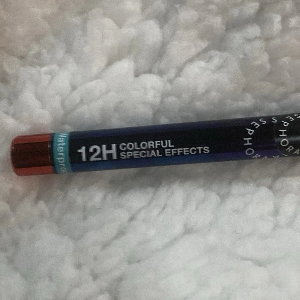 🫠 Delineador de ojos Sephora 12H efectos especiales en azul celeste *Agotado* Foto 4 de 4