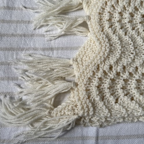 Vintage Handarbeit gestrickte afghanische Decke Überwurf gemütlich Landhaus cremeweiß 50x70" - Bild 4 von 6