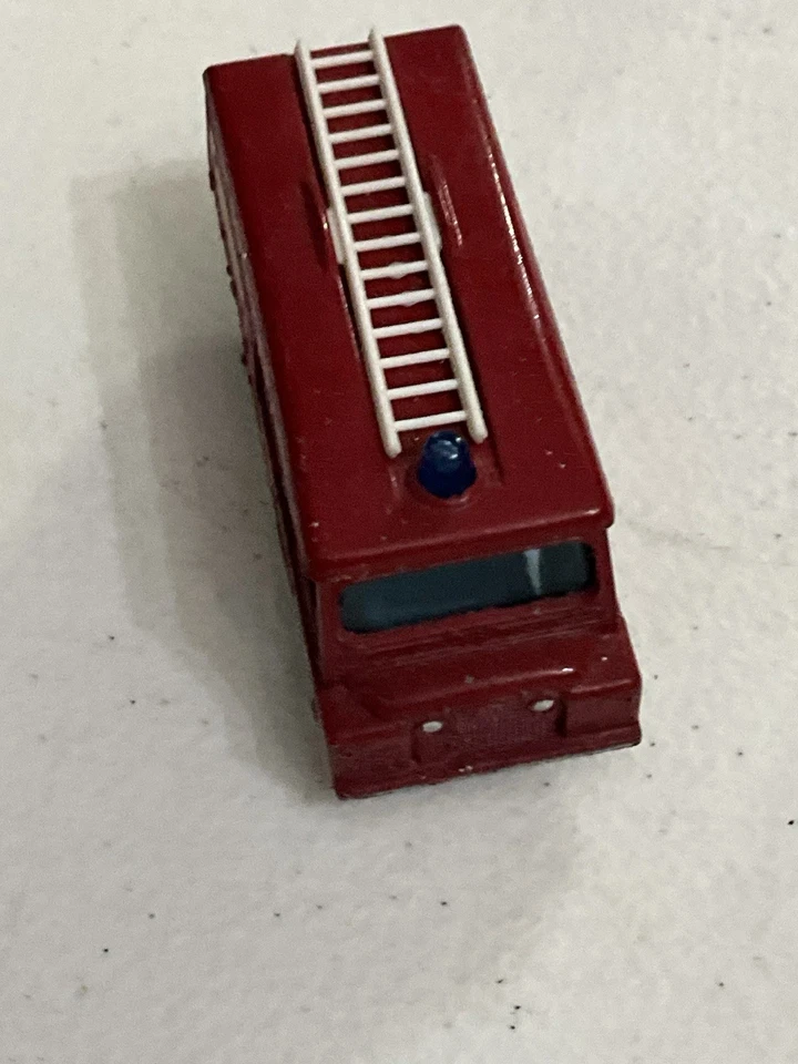 Camión de bomberos Lesney Land Rover Matchbox de colección Kent Fire Brigade No. 57 Die-Cast Foto 2 de 4