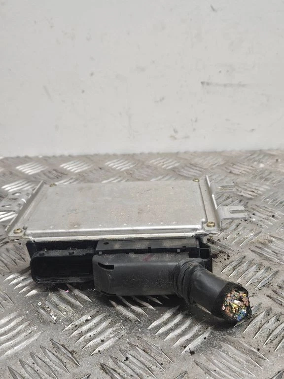 KIA Sportage 2006 Petrol Engine Control Unit Module 3912123070 104kW ESH9361 - Image 2 of 4