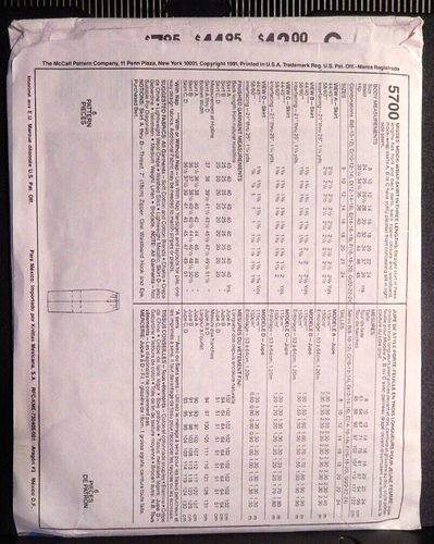 McCall's 5700 miss' fantasia gonna finta avvolgente taglia 8-10-12 non tagliata - Foto 2 di 2