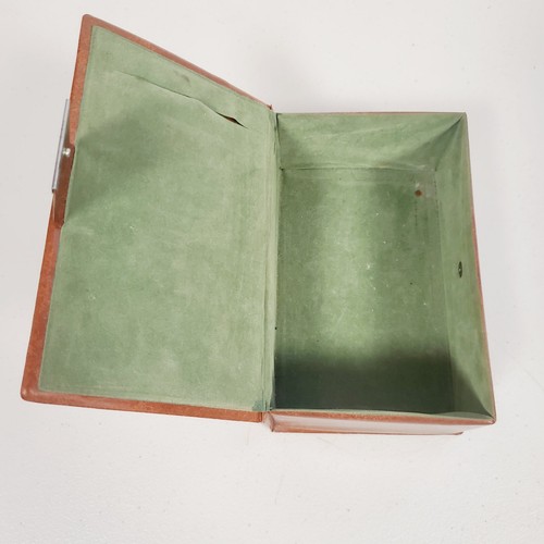 Vintage Cassette Audio Tape Library Book Style Case Holder Brown Gold. Pls read - Picture 10 of 13