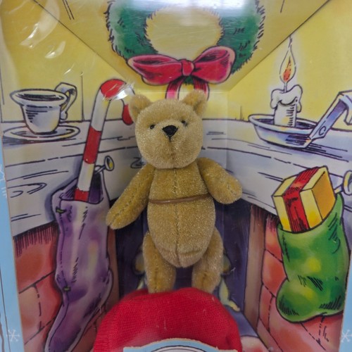 Peluche Disney Gund Clásico Pooh Miniatura Winnie the Pooh Edición Navidad 7986 - Imagen 4 de 11