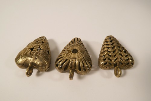 3 herzförmige Anhänger Messing Herz DN48 3 Brass pendants heart Ashanti Afrozip - Picture 2 of 3