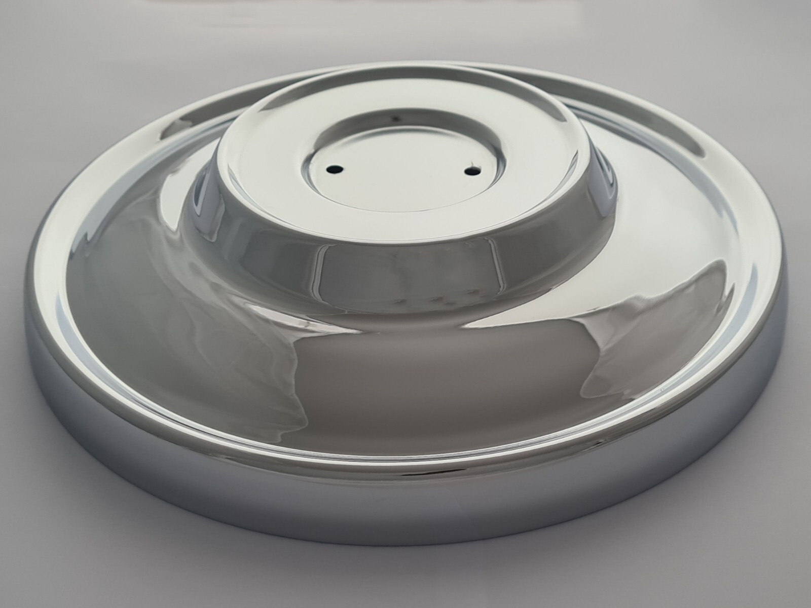 Jaguar XJ6 Series 1 Hub Cap C27134. - Picture 6 of 8