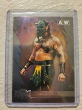 2022 Skybox Metal Universe AEW #67 Luchasaurus