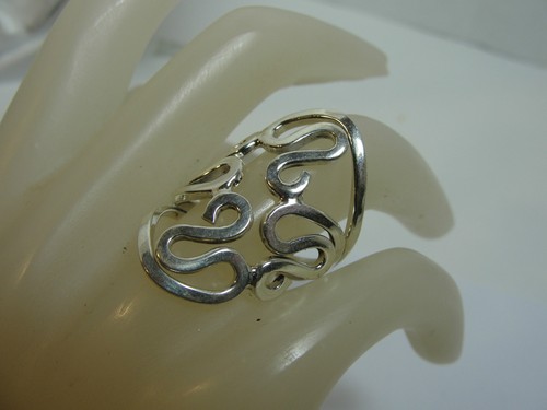 .925 Sterling Silver Artisan Swirl Design Ring Size 6 - Picture 3 of 5