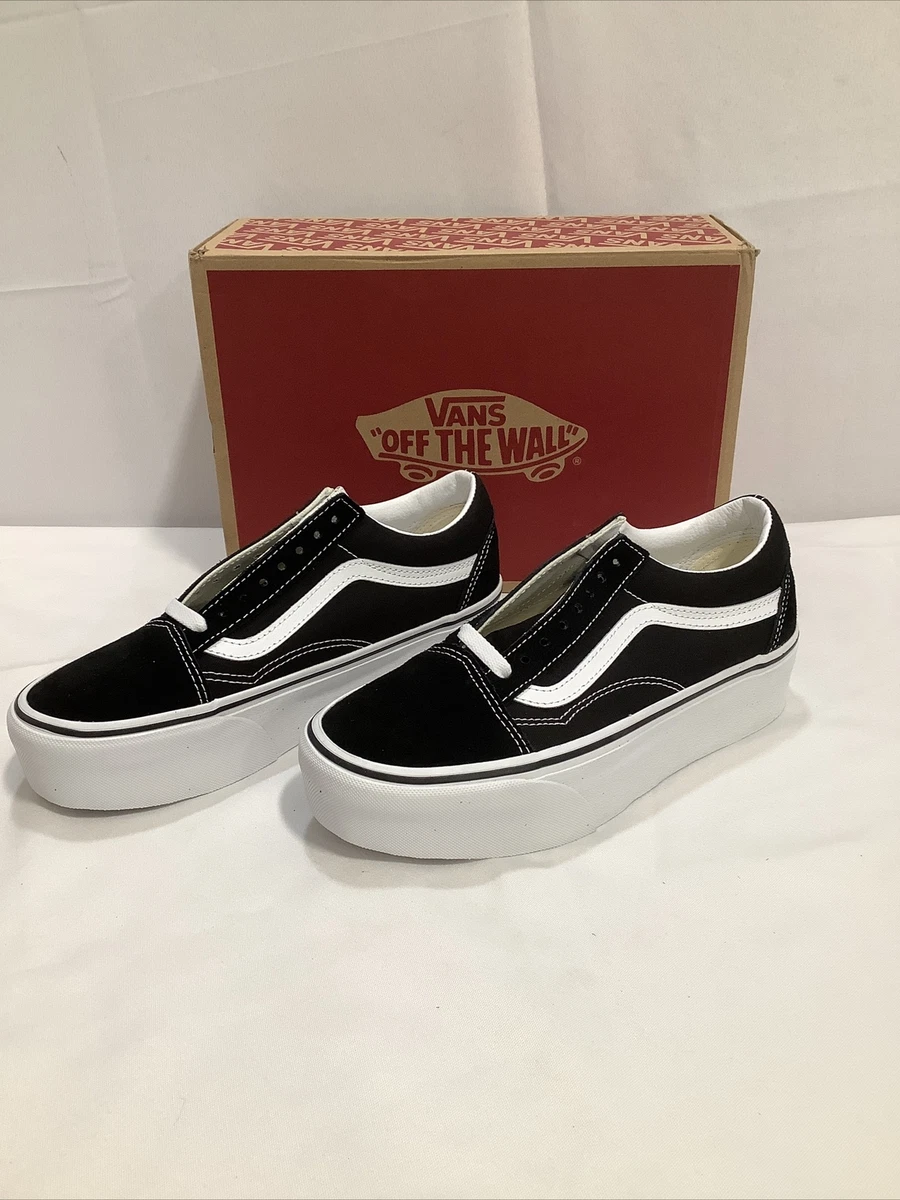 Vans Old Skool Sneaker, Black/White, 7M / 8.5W