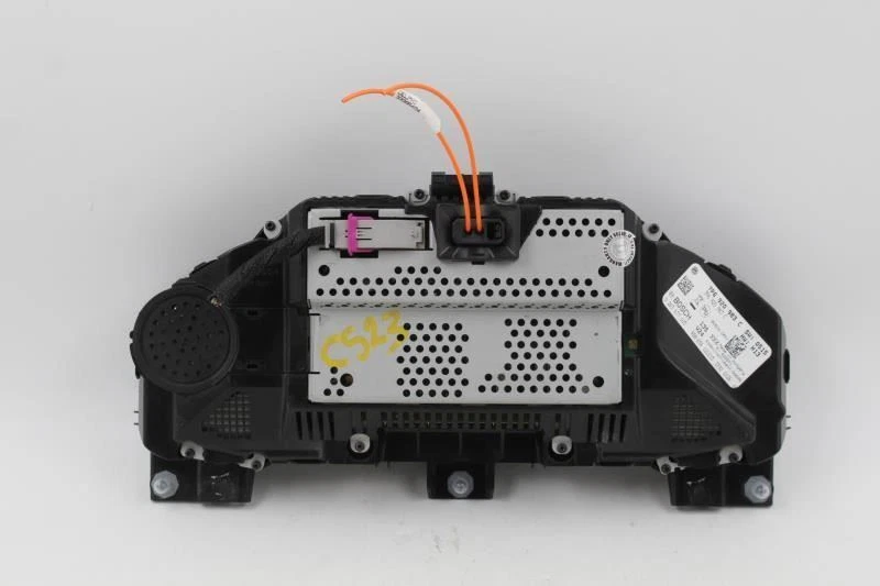 Grupo de velocímetros 82 k millas 180 MPH para Volkswagen Touareg 2015-16 OEM #20332 Foto 2 de 4