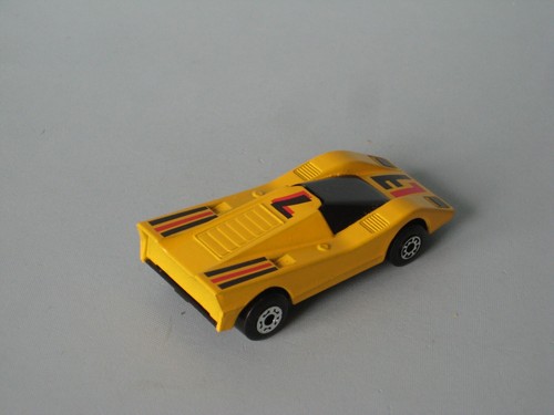 Matchbox Super GT 7 Hairy Hustler Yellow Body England UB 75mm Toy Model Car - Picture 2 of 3