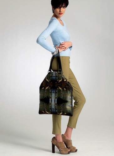 Vogue Sewing Pattern 8823 Tote Contrast Messenger Lining Bags One Size Uncut - Picture 5 of 12