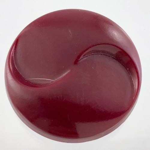 Vintage Carved Bakelite Red Color Garment Button 1.1in Design Pattern 971A - Picture 2 of 5