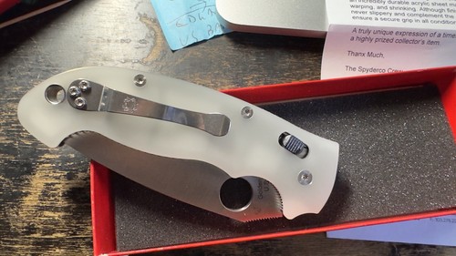 NIB Limited Edition EDC Spyderco MANIX 2XL  MOONGLOW Scales CPM S30V BLADE - Picture 6 of 11
