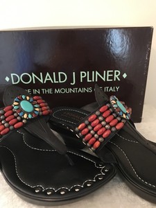 Authentic-DONALD-J-PLINER-Black-Vachetta-Sandals-with-Beads-Size-9-1-2-NIB