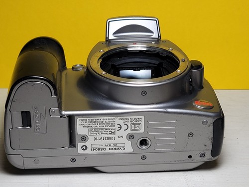 -- Your choice of Canon EOS Digital Camera DSLR 30D 300D XS XT - Picture 14 of 32