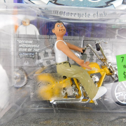 Chango and Ape Hanger Homie Rollerz MC Motorcycle Club 1/24 Scale Jada - SEALED - Picture 18 of 19