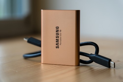 Samsung T5 SSD External Portable Drive - 1 TB
