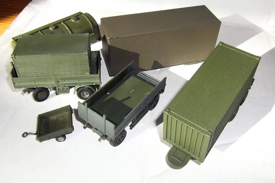 Konvolut Anhänger/Auflieger Kunststoff/Resin gebraucht für Bastler 1/87 H0