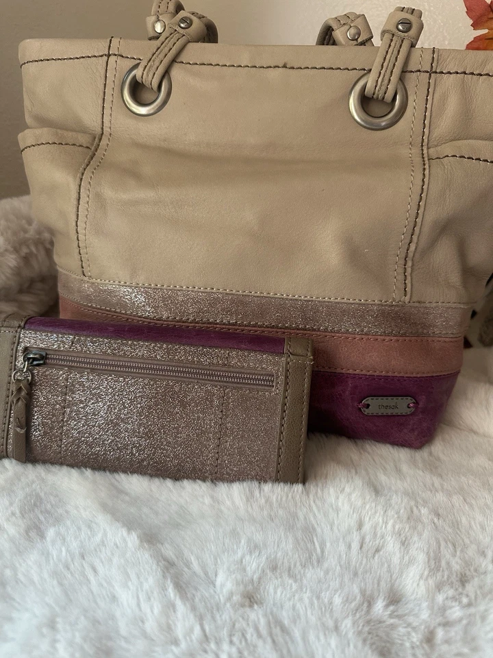 Bolso de hombro The Sak mediano de cuero con billetera a juego The Sak Collection Foto 2 de 4