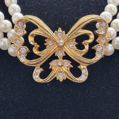 Vintage Avon Golden Butterfly Faux Pearl Necklace Rhinestones multistrand - Picture 2 of 6