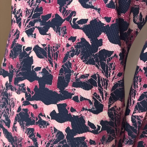 Sundance Catalog Size M Long Sleeve Thermal Tee Novelty Horse Tree Print - Picture 6 of 13