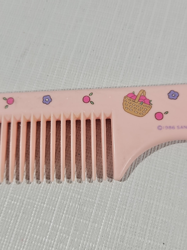 Vintage Sanrio Tweedle Dee Dee Bear Child's Comb 1986 Pink RARE - Picture 4 of 7