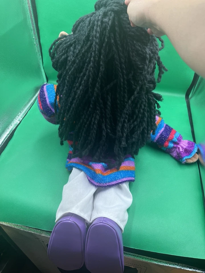 SUNNY & CO GIRL Ventriloquist PUPPET 28" 2003 African American Girl Full Body - Image 3 of 4