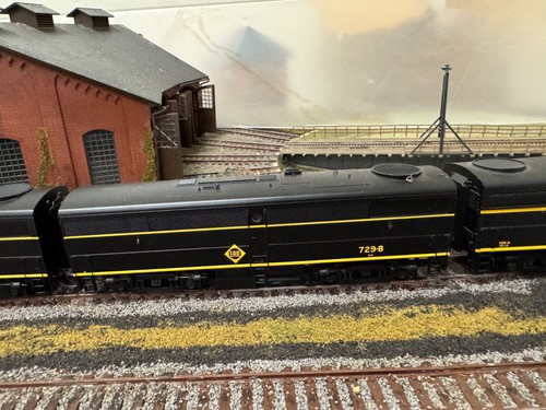 CUSTOM KITBASH ERIE RR ALCO PA A-B-A SET HO SCALE LOCOMOTIVE VINTAGE - Picture 3 of 15