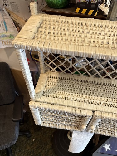 Vintage White Wicker Wall Mounted Towel Rack Shelf Combo Bathroom 24x19” - Picture 7 of 12