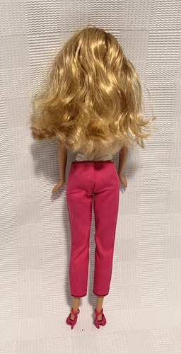 Mattel Barbie Fiat 500 Dressed Fashion Doll 2013 - Picture 7 of 9