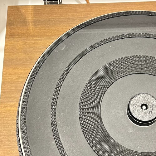 Turntable Yamaha YP-511 Direct‑Drive 100 V Japan No extra fees US - Picture 9 of 24