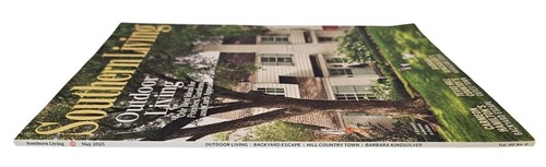 Southern Living Magazine May 2025 Issue Outdoor Backyard Escape Kingsolver - Imagen 3 de 6