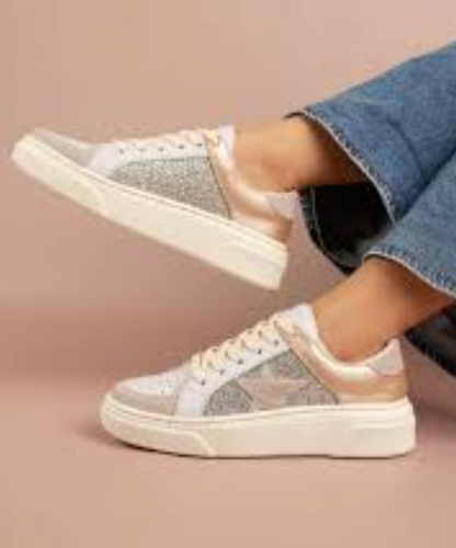 Women's Glitter Star Sneakers sz 6 NEW NIB - Picture 2 of 5
