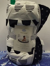 Cloud Island Round Soft Baby Play Mat Reversible Geometric Prints