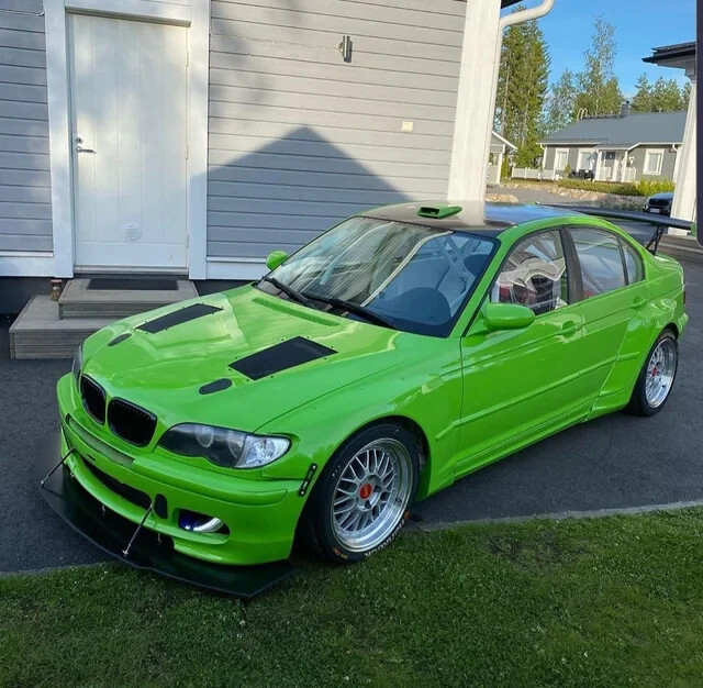 Picture 1 of 19