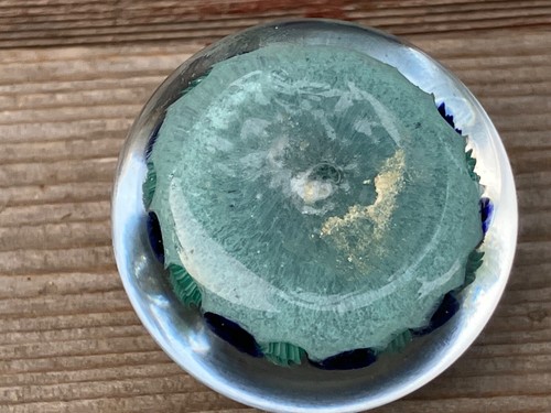VTG MINIATURE GLASS PAPERWEIGHT MILLEFIORI 1 5/8" MINI - Picture 3 of 3