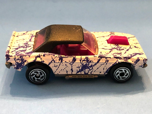 MATCHBOX DODGE CHALLENGER BIANCO E VIOLA - Foto 2 di 6