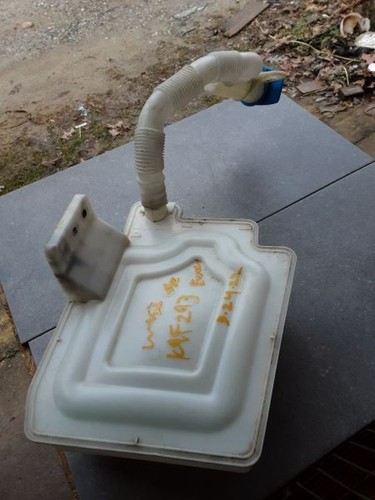 Wash Reservoir Station Wgn Fits 05-14 JETTA 21060 - Bild 1 von 6