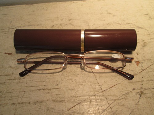 Women's Compact Thin Wire Frame Folding Glasses +1.75 New - Picture 6 of 9