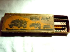 40'S VINTAGE WW11 EAGLE PENCIL CO. USA , "JUMPING JEEPS" PENCIL BOX.-WILLYS JEEP